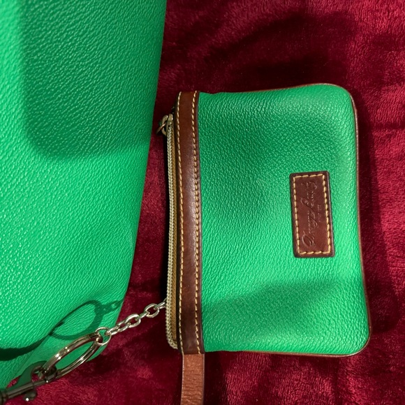 Dooney&Bourke green bag - Picture 5 of 7